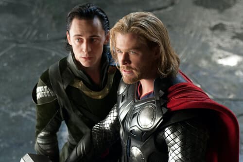 Kenneth Branagh revela que Marvel quiso "enderezar" su 'Thor', pero el coste lo impidió