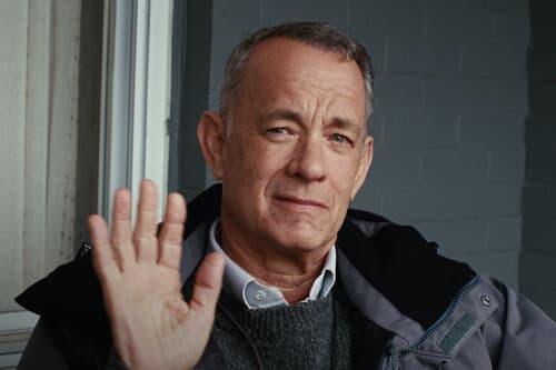 Tom Hanks cree que Disney podría prescindir de él si se hiciese 'Toy Story 6'. "Tienen cada palabra que hemos grabado, podrían montar lo que quisieran" 