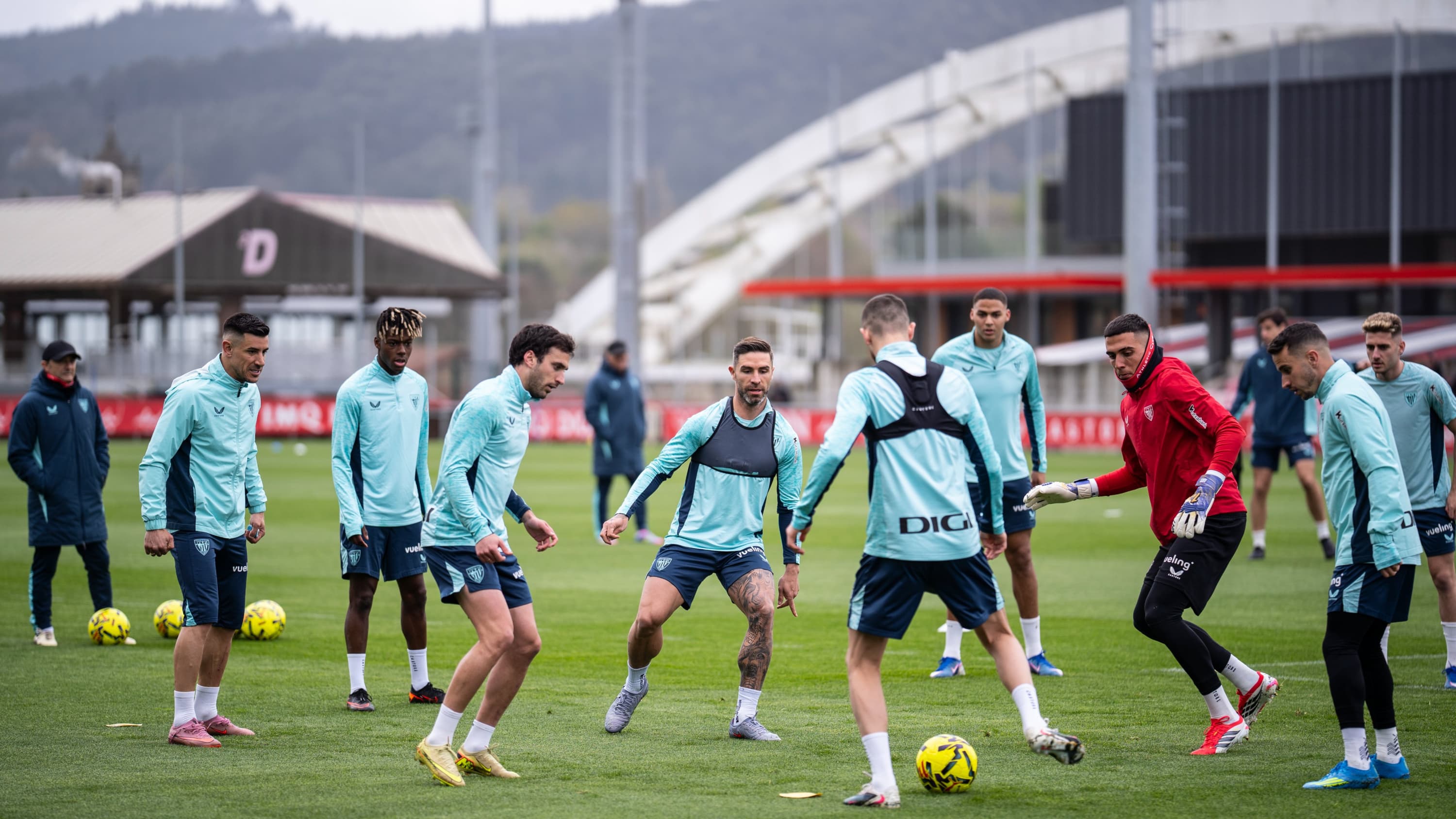 Terzic organiza una pretemporada intensa, todavía a falta de los gallos
