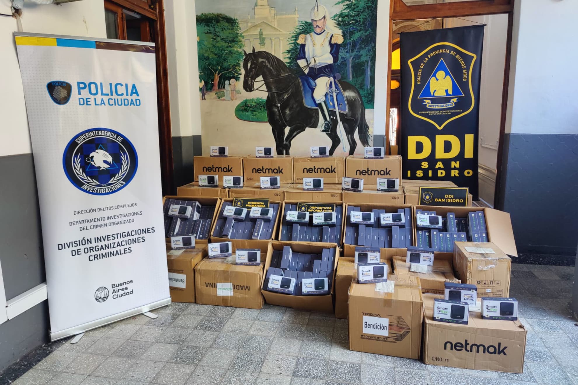 Megaoperativo en Argentina golpea al mercado ilegal de TV Boxes y a una gran red de piratería