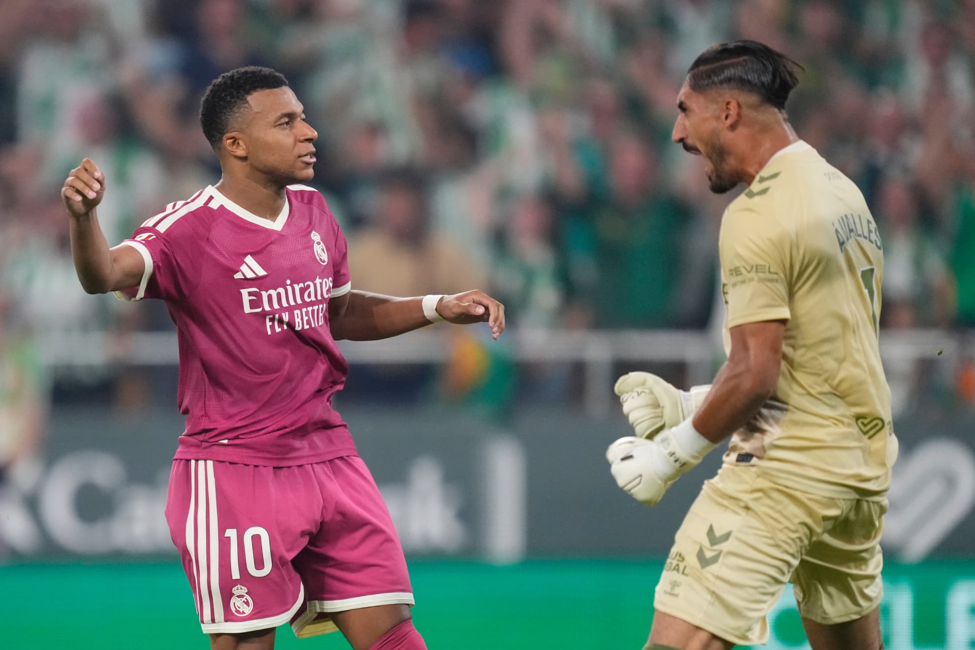 Valles tenía estudiados los penaltis de Mbappé: "Tenía claro dónde me iba a tirar si él lanzaba..."